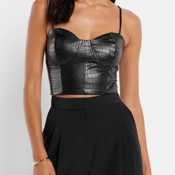 Express Body Contour Croc Faux Leather Square Neck Cropped - Picture 1 of 5